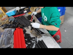 テスラ・ウインドブレーカー